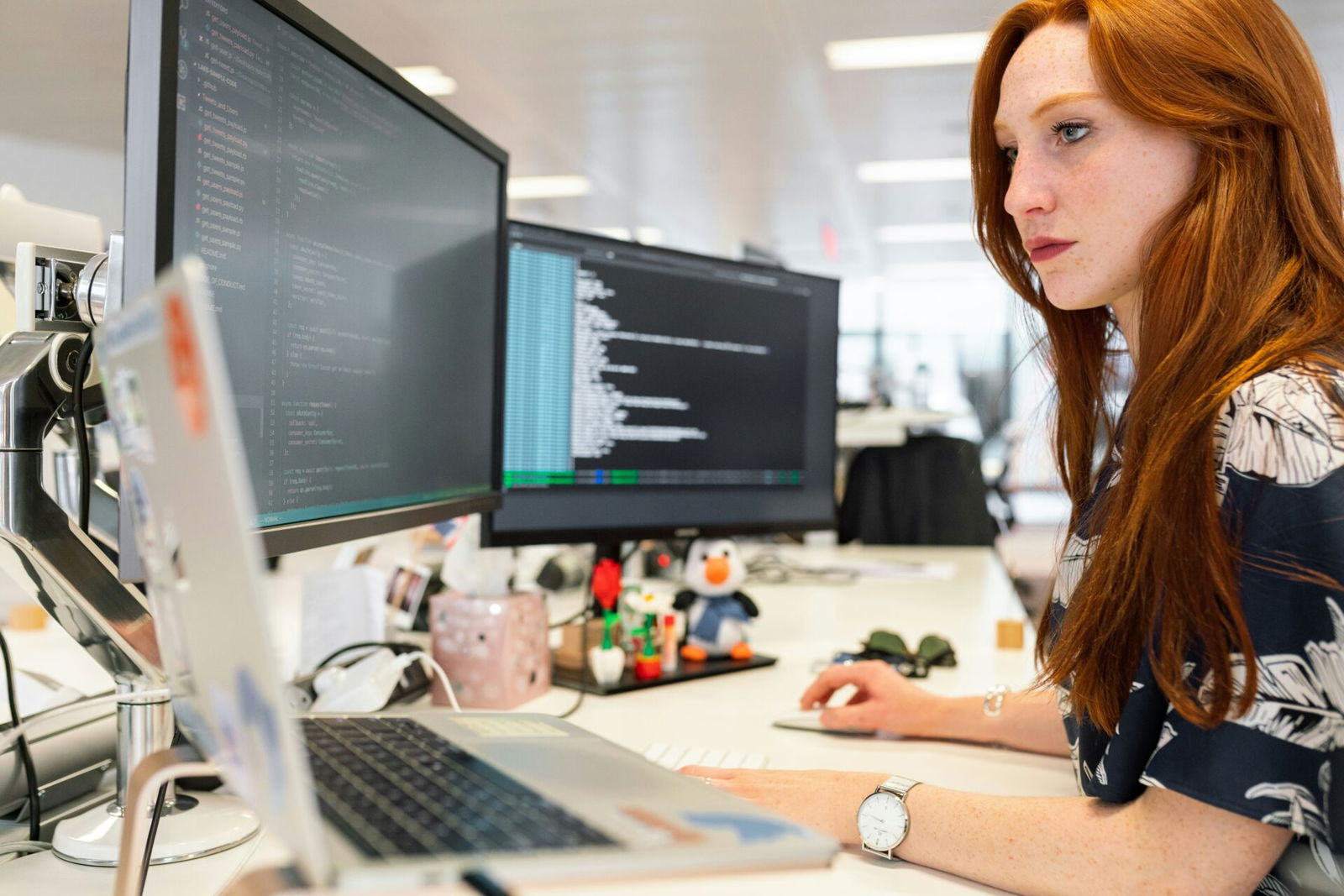 All Lawyers Are Not Created Equal: Top 5 Things You Need to Know About Hiring The Best 2 Professional reading computer monitor.