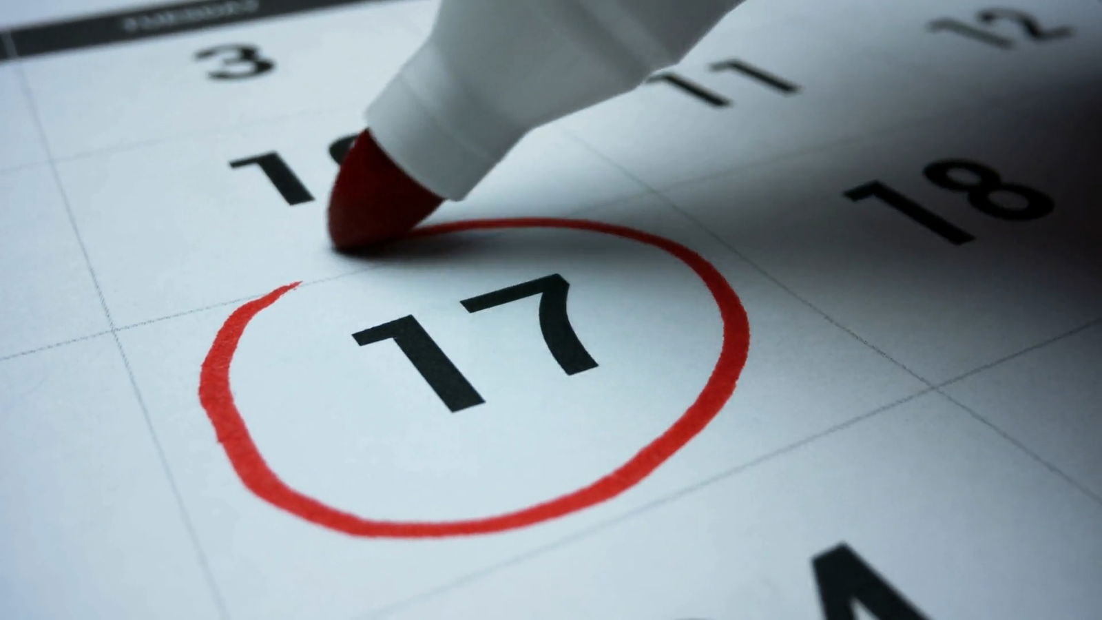 Probationary Periods in Ontario: What Employers & Employees Should Know 3 Office calendar with a three-month probation period marked