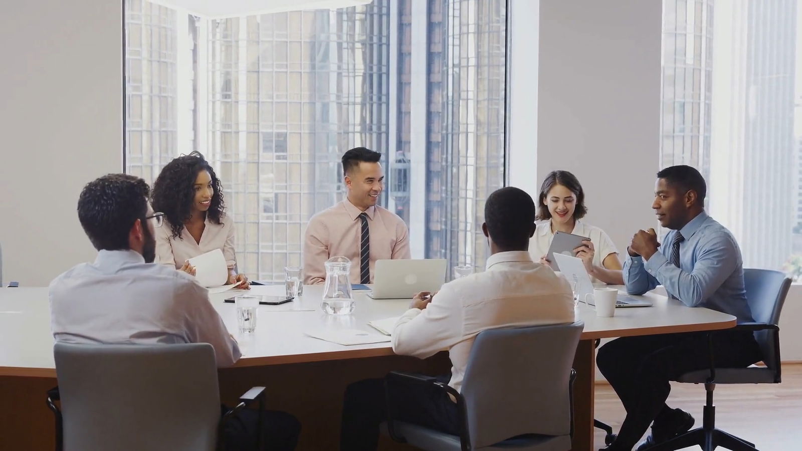 Employment Rights: 5 Key Things Every Ontario Employee Should Know 3 Coworkers collaborating in a diverse and inclusive office